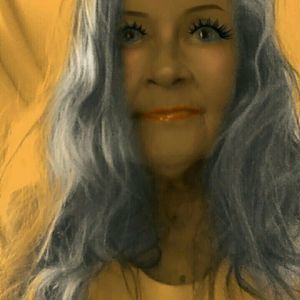 Meet your Posher, Gail